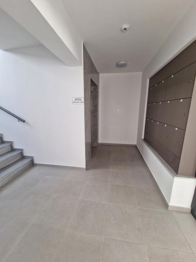 Carisa Deluxe Apartment With Jacuzzi Larnaca Luaran gambar