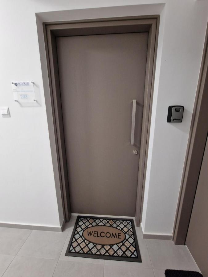 Carisa Deluxe Apartment With Jacuzzi Larnaca Luaran gambar