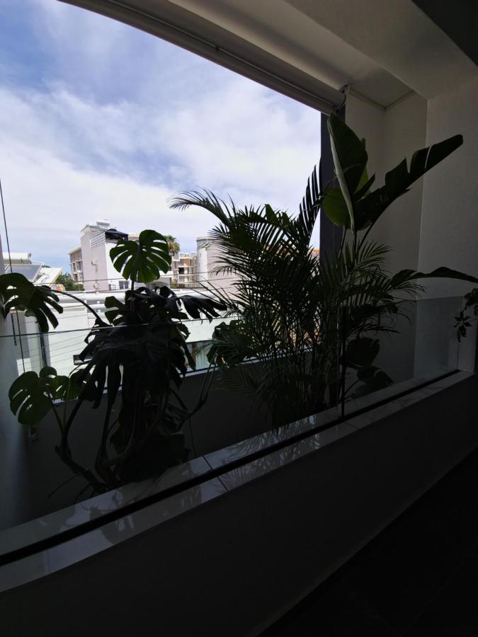 Carisa Deluxe Apartment With Jacuzzi Larnaca Luaran gambar